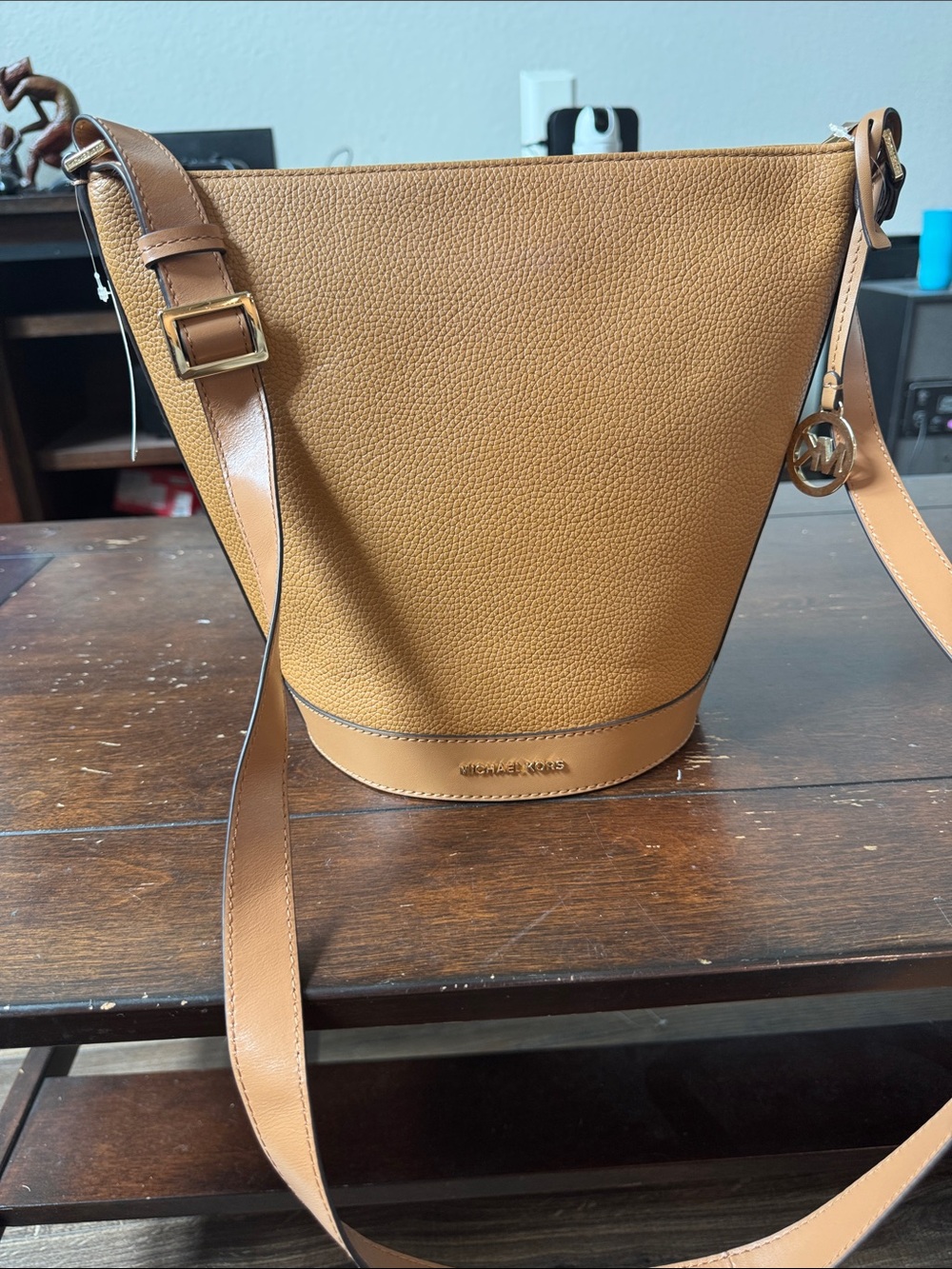 Michael Kors Caramel Tan Pebbled Leather Bucket Shoulder Bag